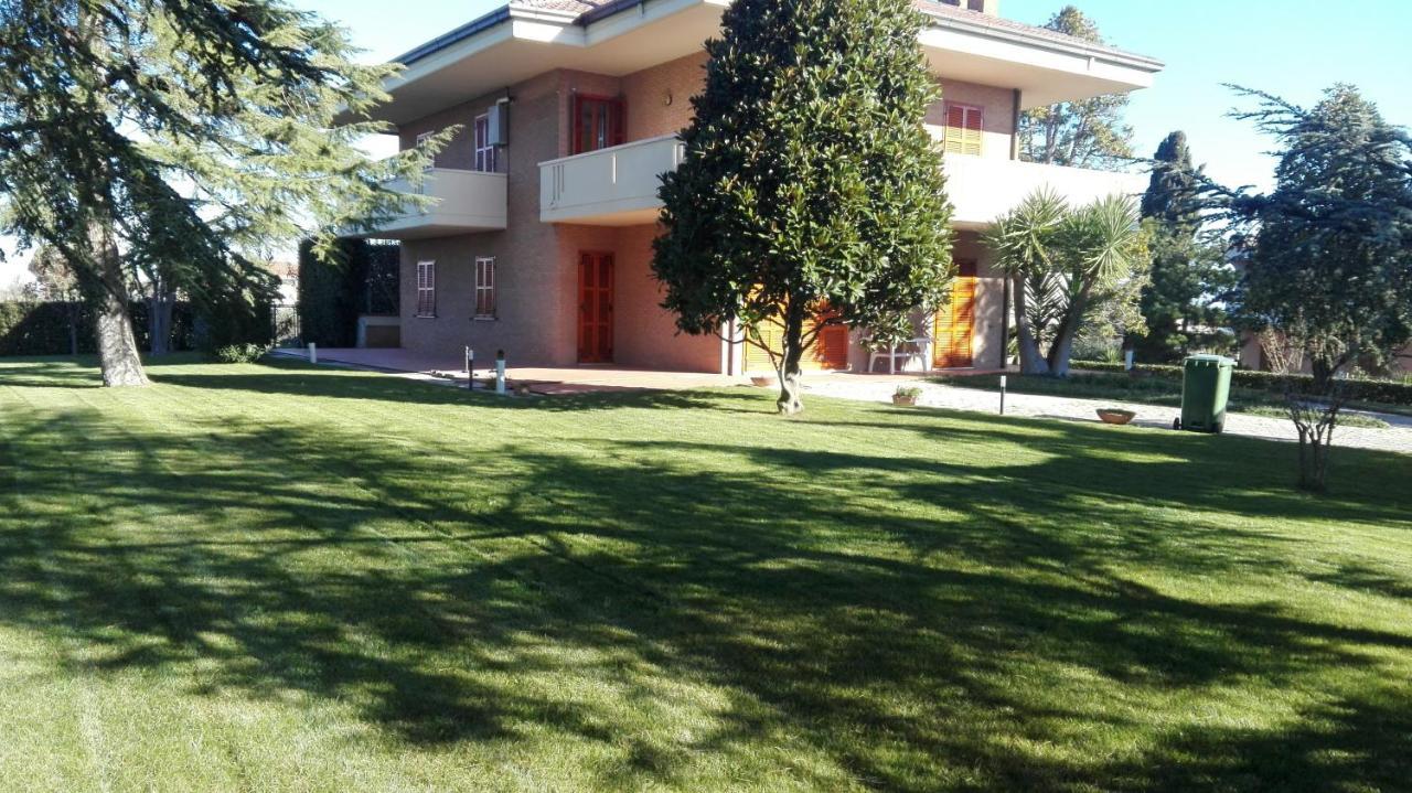 Ferienwohnung Country House Bike Friendly Famiglia Belleggia Porto SantʼElpidio Exterior foto