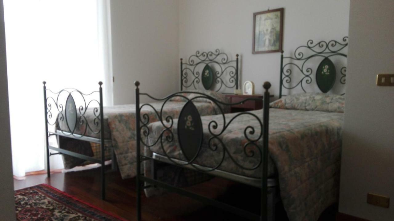 Ferienwohnung Country House Bike Friendly Famiglia Belleggia Porto SantʼElpidio Exterior foto